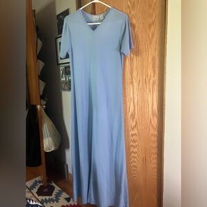 $88 LL Bean beautiful sky blue stretchy cotton maxi dress w/short sleeves M Tall